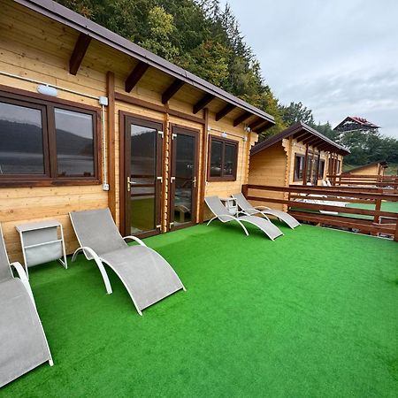 Holiday Bicaz Bungalows On The Lake Esterno foto