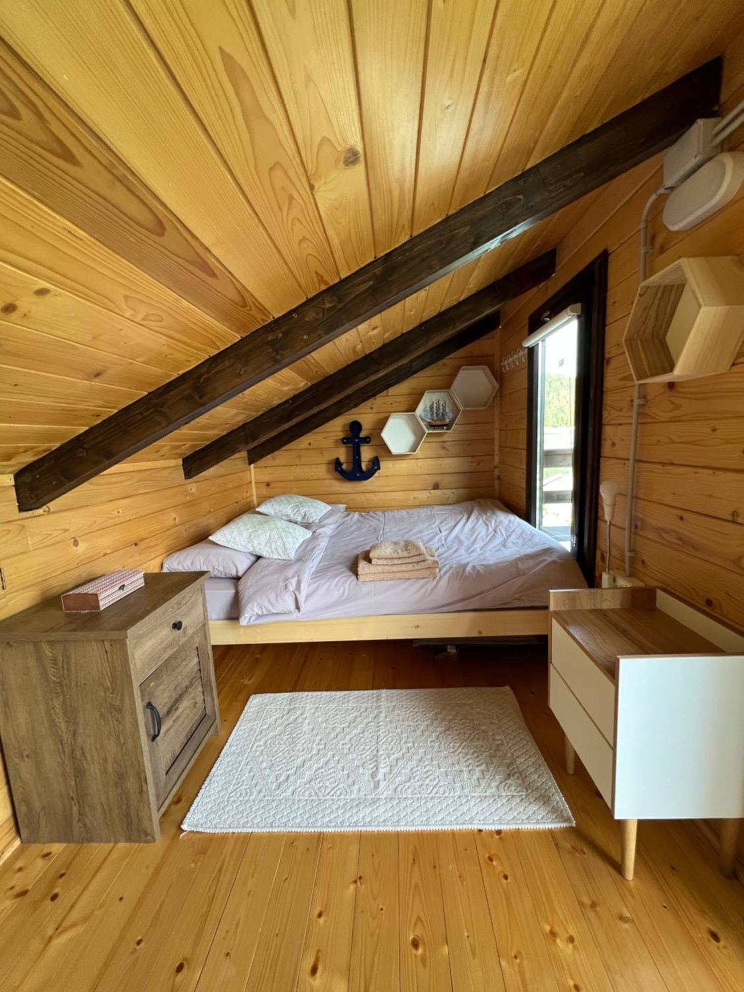Holiday Bicaz Bungalows On The Lake Esterno foto