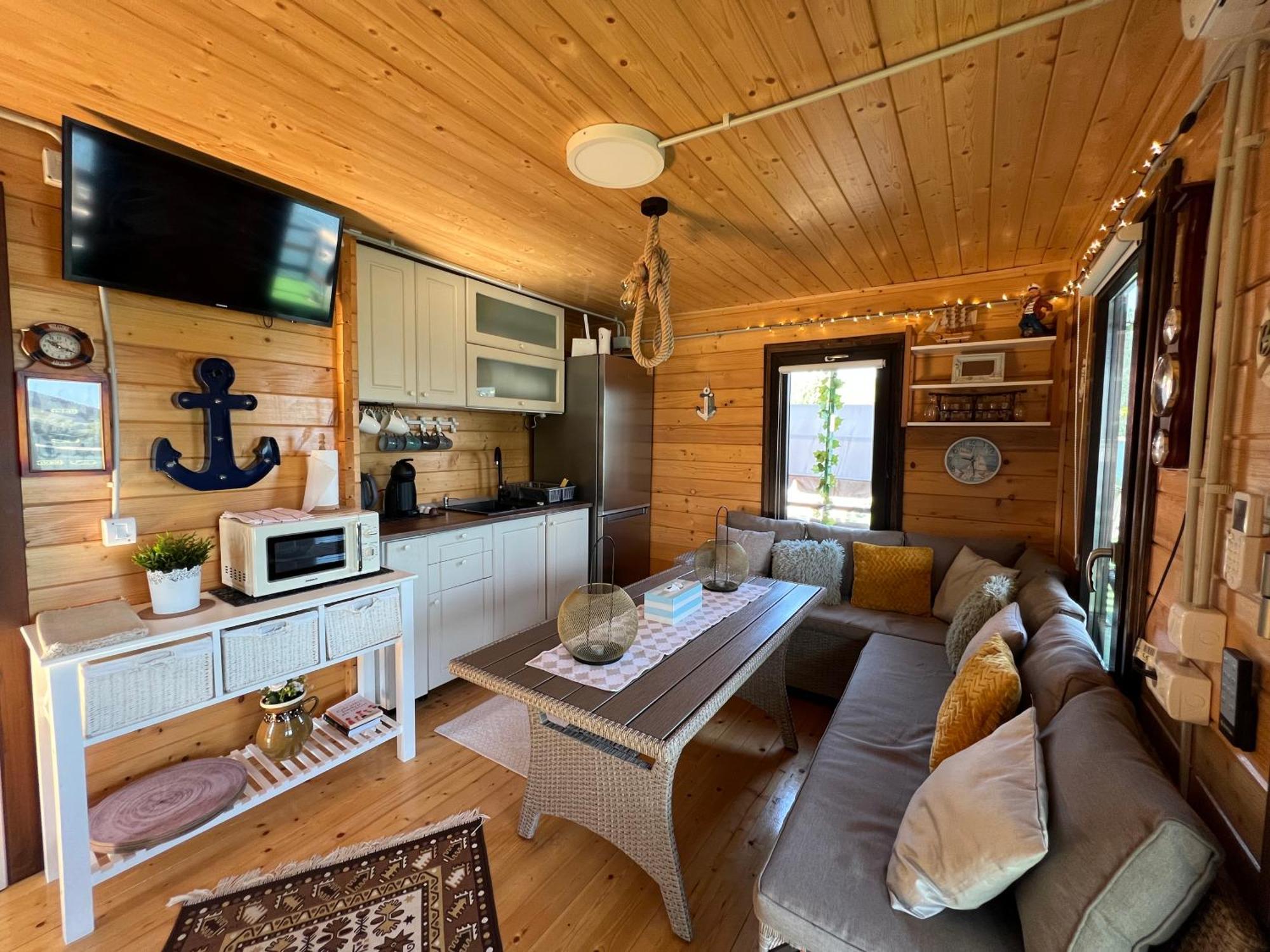 Holiday Bicaz Bungalows On The Lake Esterno foto
