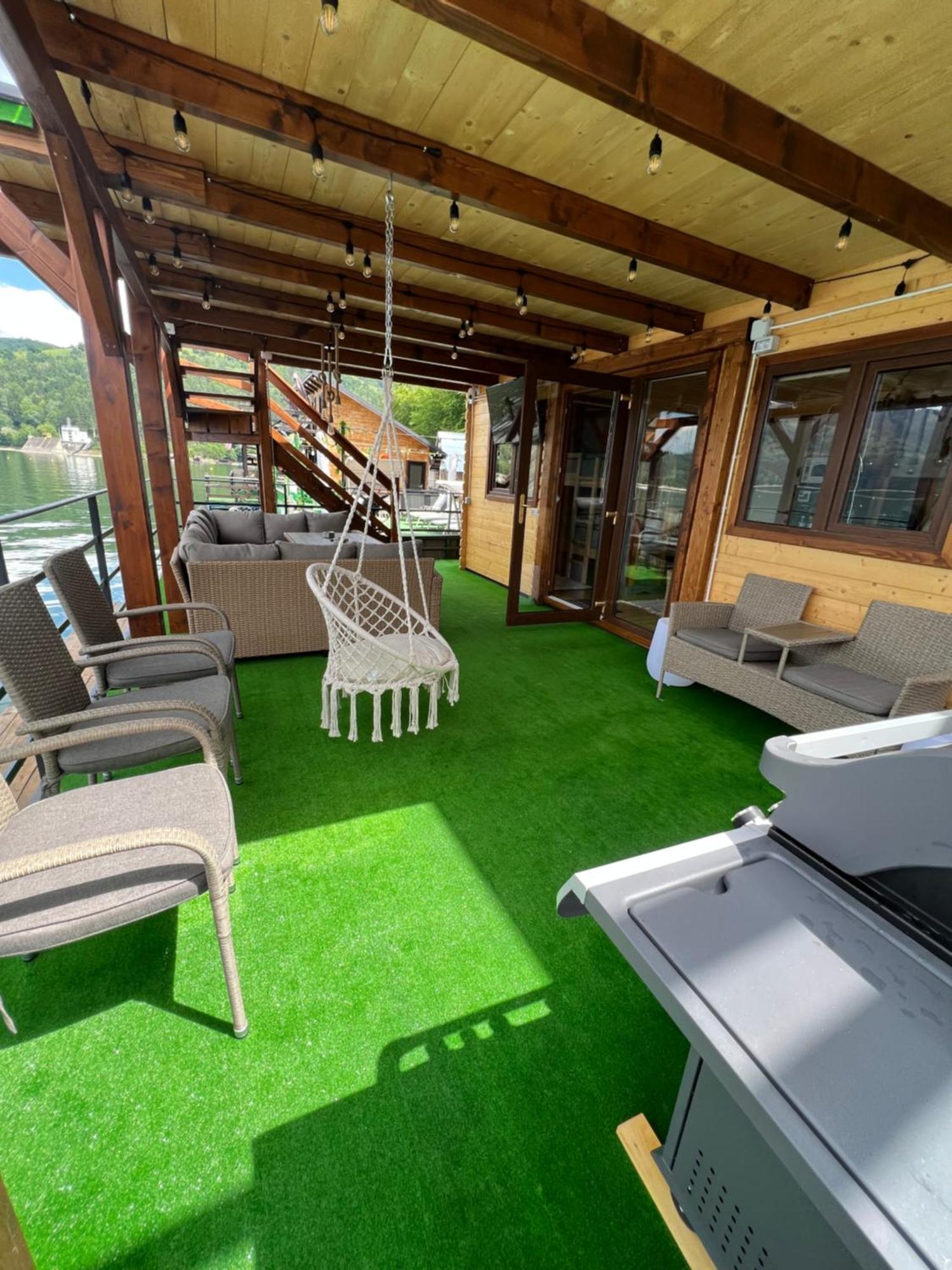 Holiday Bicaz Bungalows On The Lake Esterno foto