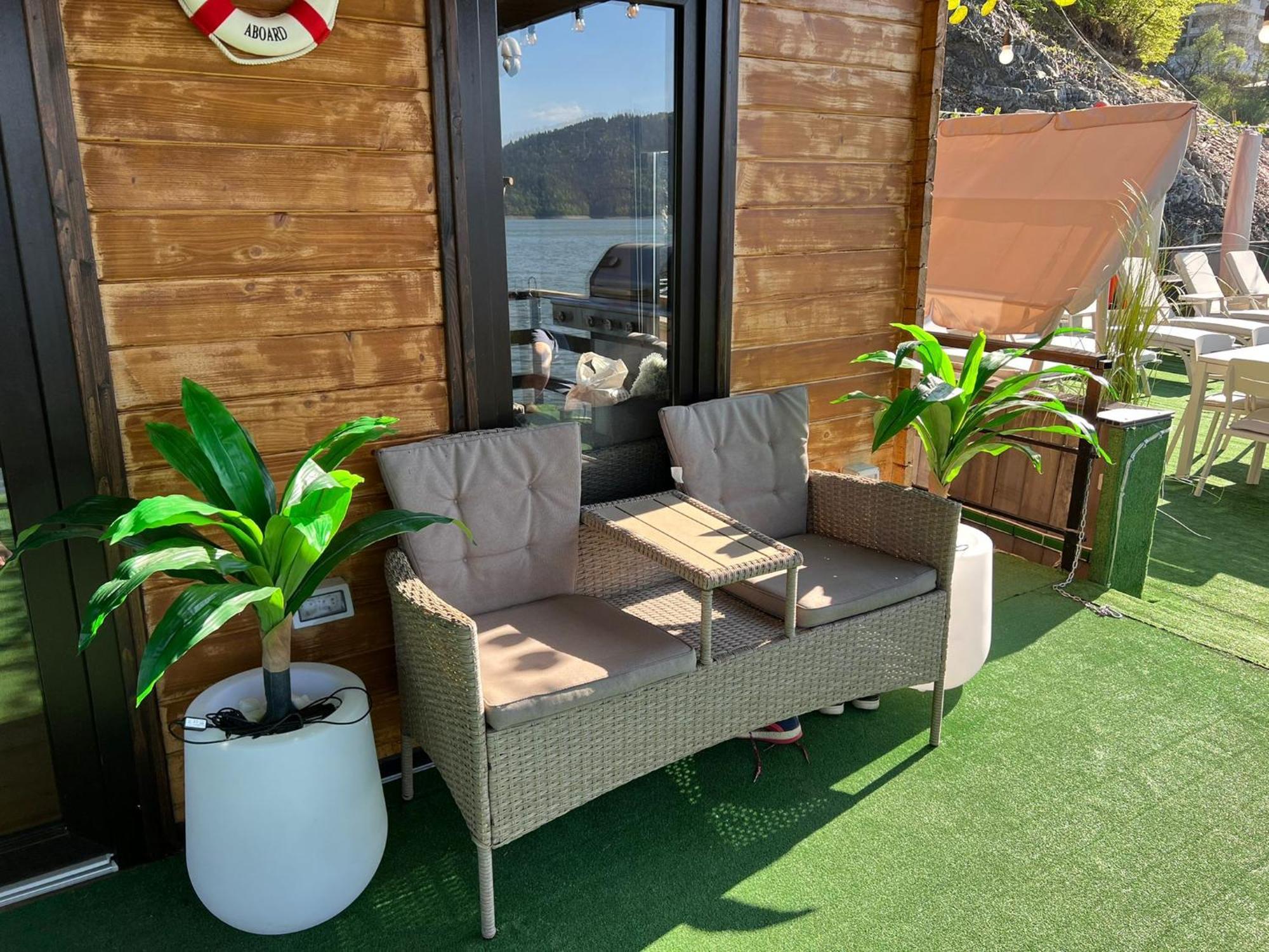Holiday Bicaz Bungalows On The Lake Esterno foto